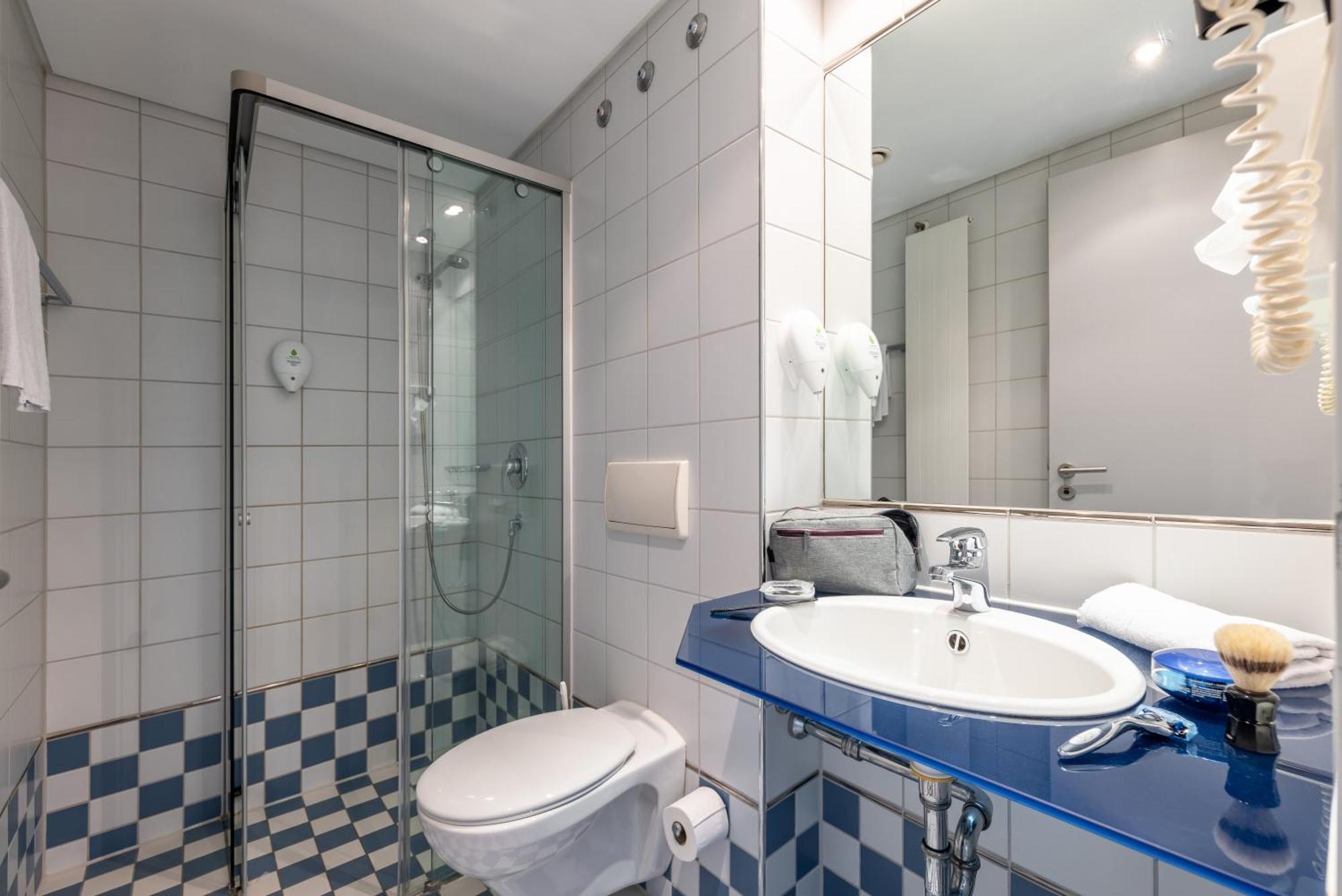 Hotel Leipheim Süd Bagian luar foto